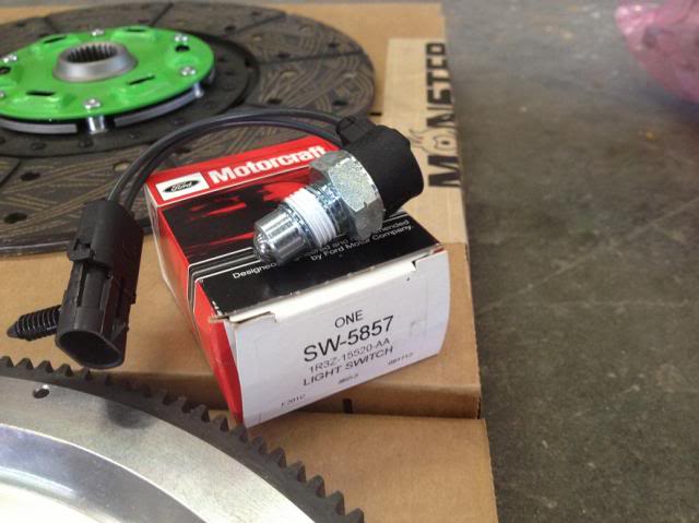 Name: aabupswtch.jpg
Views: 3101
Size: 39.5 KB